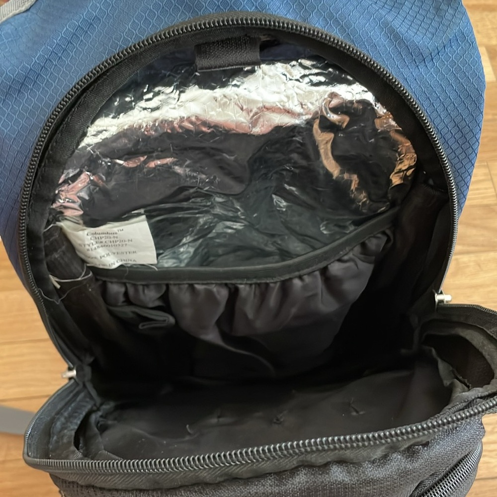 blue black and gray hiking backpack - Picture 5 of 6
